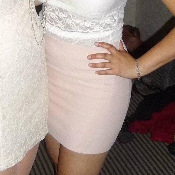 Guess Bandage skirt - Picture 1 of 5